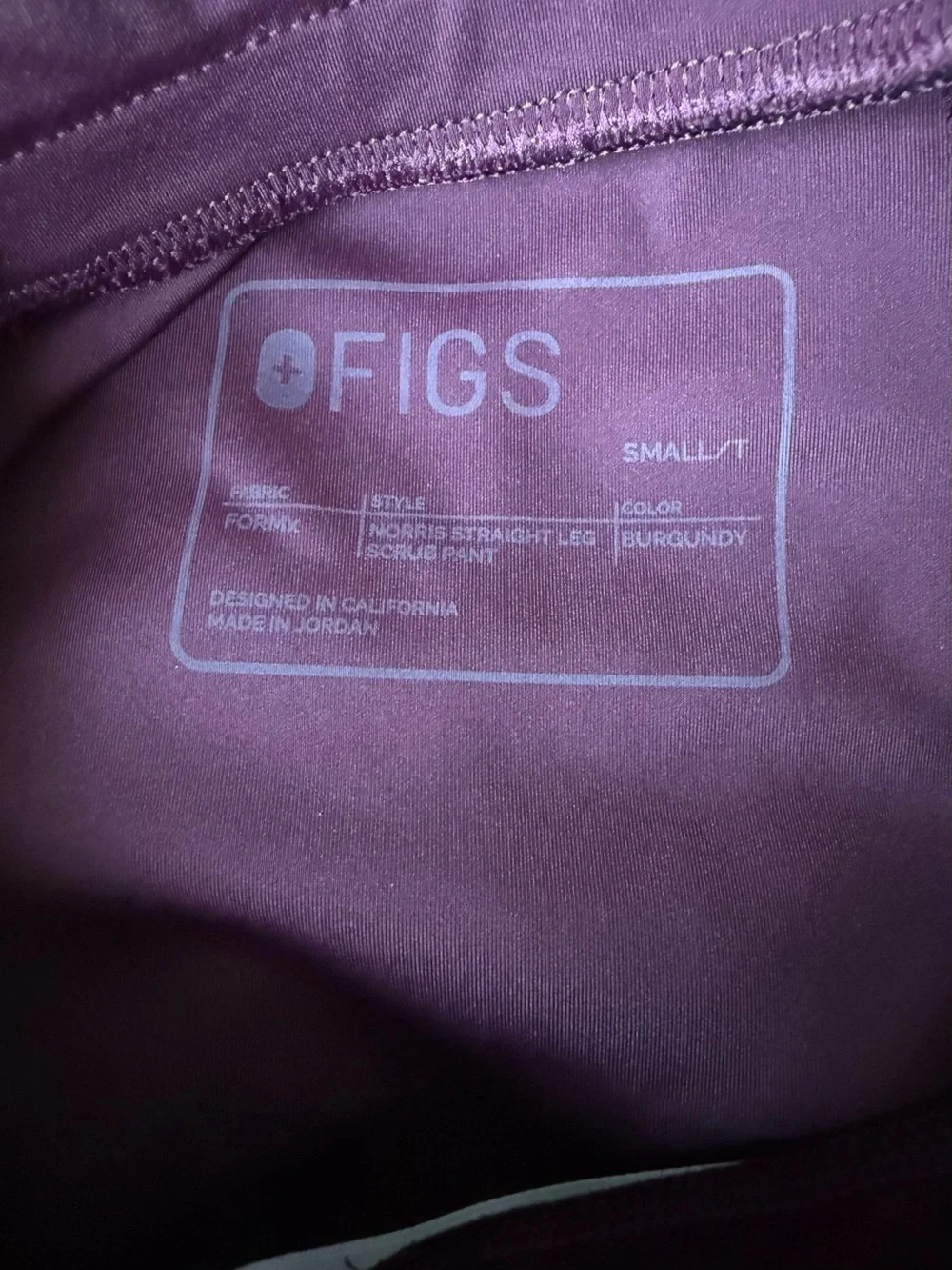 FIGS Norris Straight-Leg Scrub Pants Burgundy Men's Small Tall 1001696